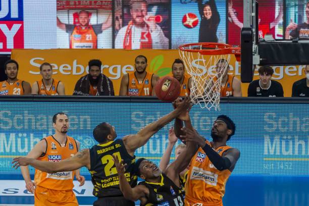 也是团队精 也是团队精