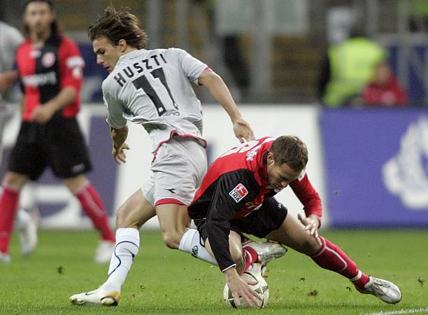 更是依赖于 更是依赖于