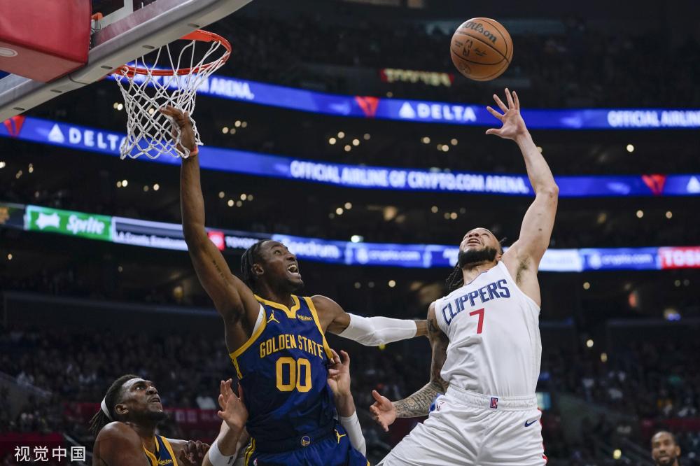 许多球迷对 许多球迷对